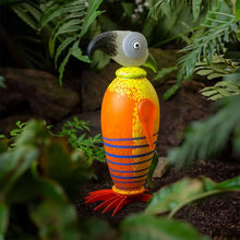 Lade das Bild in den Galerie-Viewer, RIO – Der leuchtende Papagei für Haus & Garten