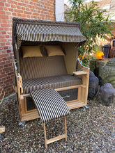 Lade das Bild in den Galerie-Viewer, 2,5 Sitzer Strandkorb Variante 2 - Div. Accessoires & Möbel