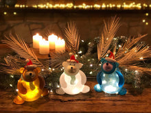 Lade das Bild in den Galerie-Viewer, CHRISTMAS BEAR - Borowski
