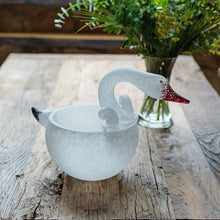 Lade das Bild in den Galerie-Viewer, Cygnet - Borowski