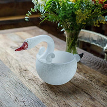 Lade das Bild in den Galerie-Viewer, Cygnet - Borowski