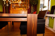 Lade das Bild in den Galerie-Viewer, Esstisch "Big Foot" - Div. Accessoires & Möbel