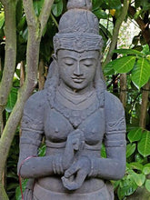 Lade das Bild in den Galerie-Viewer, Göttin "Ken Dedes", stehend - Div. Accessoires & Möbel