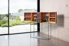 Lade das Bild in den Galerie-Viewer, Schatztruhe Barschrank - Scholtissek