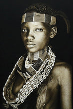 Lade das Bild in den Galerie-Viewer, Gobelinbild Hamar Lady Äthiopien - Thomas Albrecht
