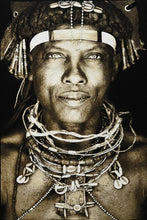 Lade das Bild in den Galerie-Viewer, Gobelinbild Ovakakaona Tribe Angola - Thomas Albrecht
